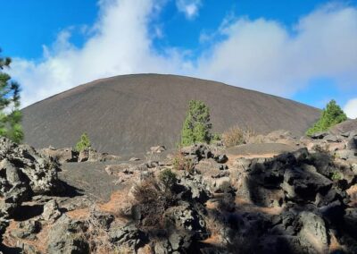 Volcán de Montaña Negra, donde tuvo lugar la erupción volcánica ocurrida en 1706 en el norte de la isla de Tenerife que destruyó el Puerto de Garachico